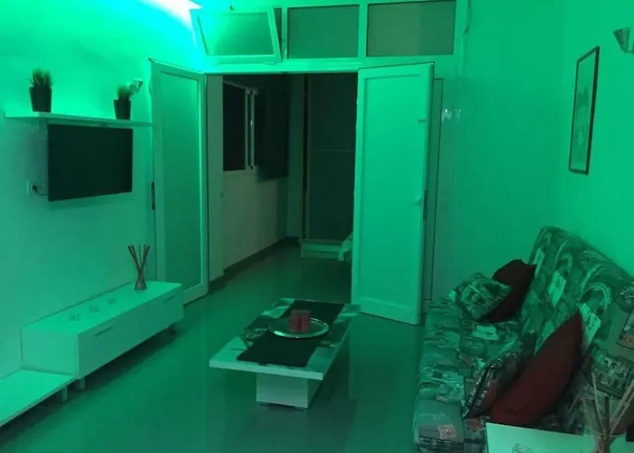 Apartment Estudio Playa Canteras 2-4p Wifi 500mb *