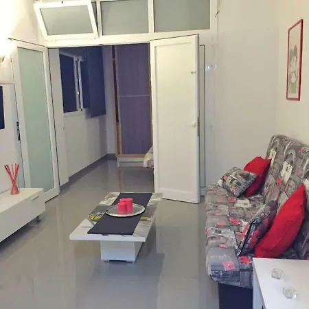 Estudio Playa Canteras 2-4p Wifi 500mb * Лас-Пальмас-де-Гран-Канарія