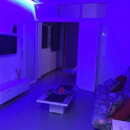 Estudio Playa Canteras 2-4p Wifi 500mb * Лас-Пальмас-де-Гран-Канарія