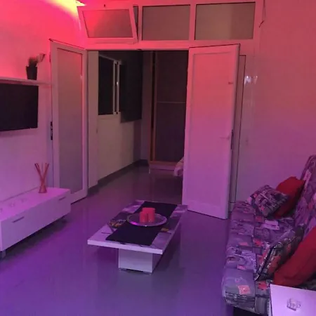Estudio Playa Canteras 2-4p Wifi 500mb Лас-Пальмас-де-Гран-Канарія