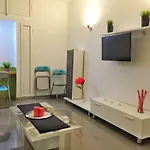Estudio Playa Canteras 2-4p Wifi 500mb 아파트 *