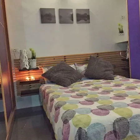 Estudio Playa Canteras 2-4p Wifi 500mb 아파트